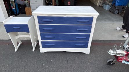Dresser with Night Stand
