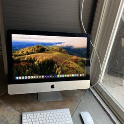 🌟 Like New 21” iMac – LOADED w/ Pro Apps – i5 / 8GB / 256GB SSD – Irvine