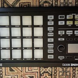 Maschine Mikro Mk2 Midi