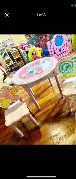 Kids table and 2 chairs heavy wood