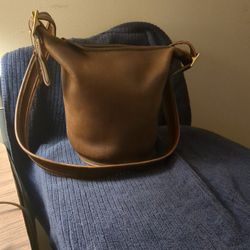 Coach Medium Bucket Bag