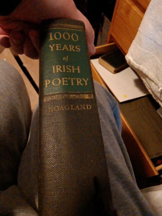 "1000 Years Of Irish Poetry" Rare Old Book!