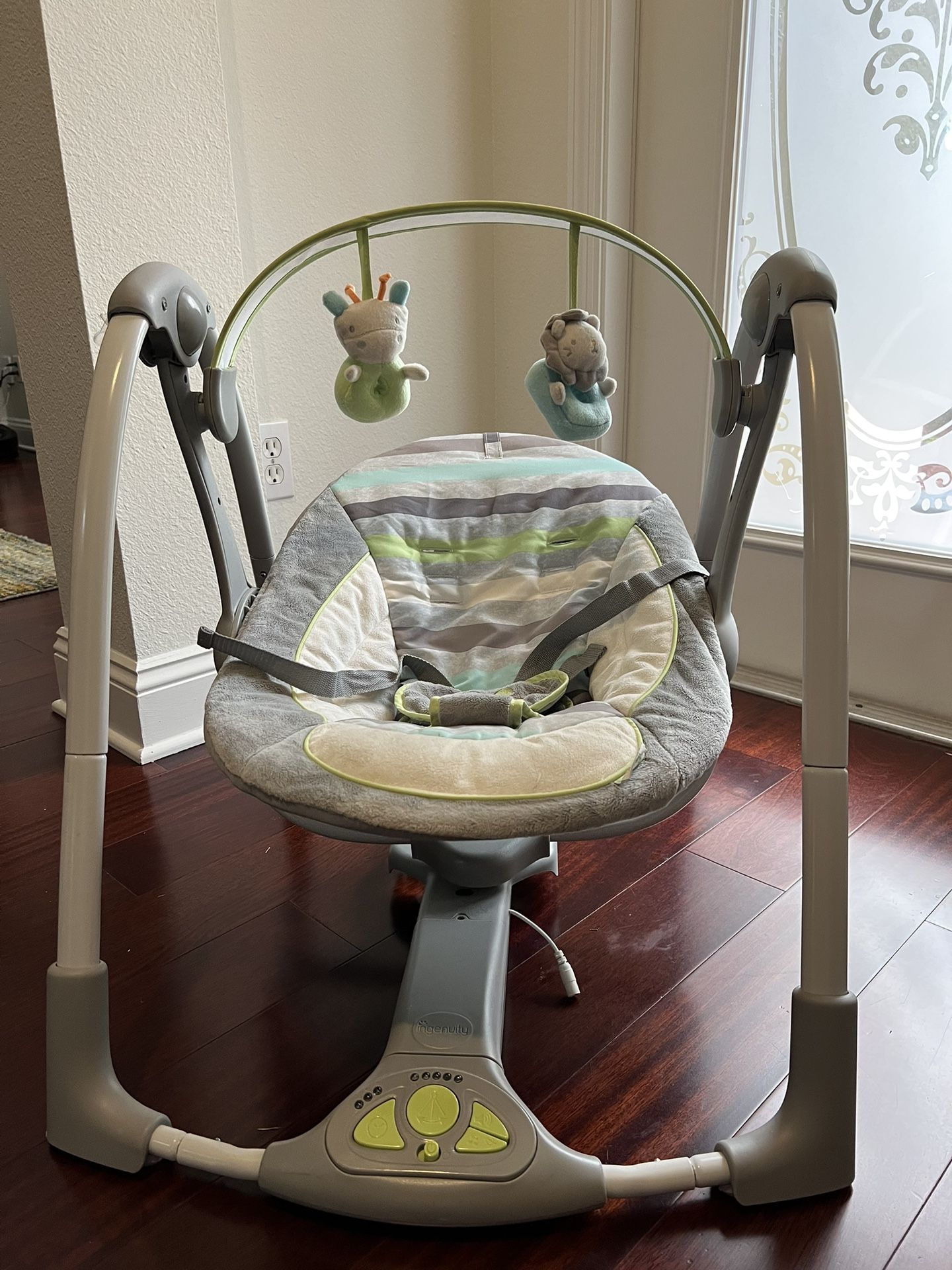 Ingenuity Swing 'n Go 5-Speed Baby Swing