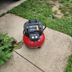 Porter-Cable 6 Gallon 150 PSI Air Compressor