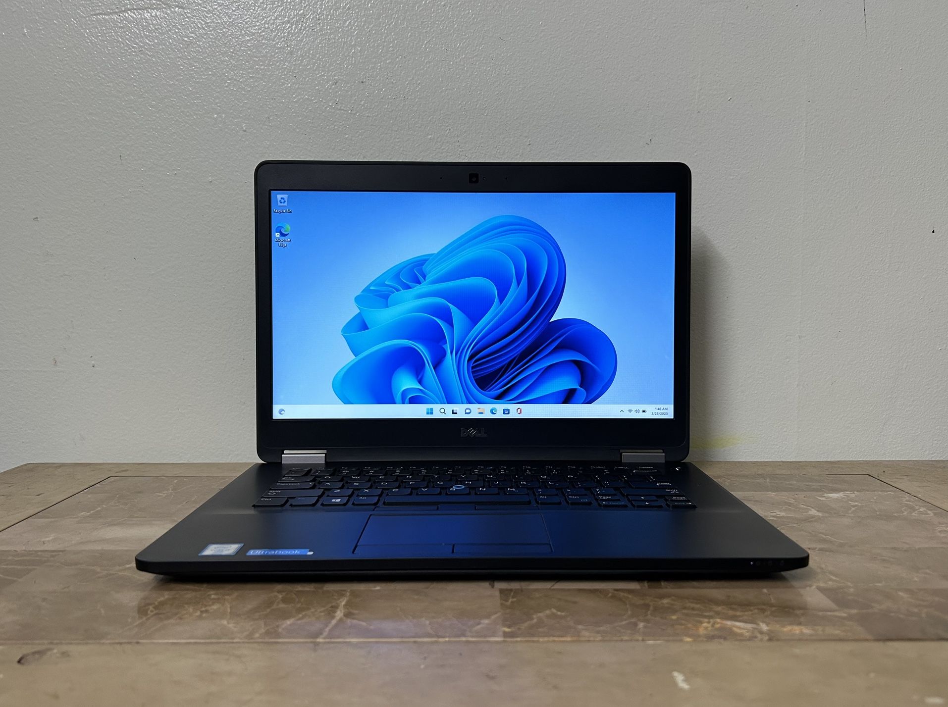 Slim DELL Latitude E7470 14” display Core i7 16GB RAM 512GB SSD Windows 11 laptop computer