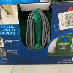 Bissell Little Green Portable Carpet Cleaner 8.25  17.25 X 12.5 Inches Weight 9.6( Ponds Made Out Of Cuban 
