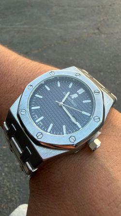 Mens watch