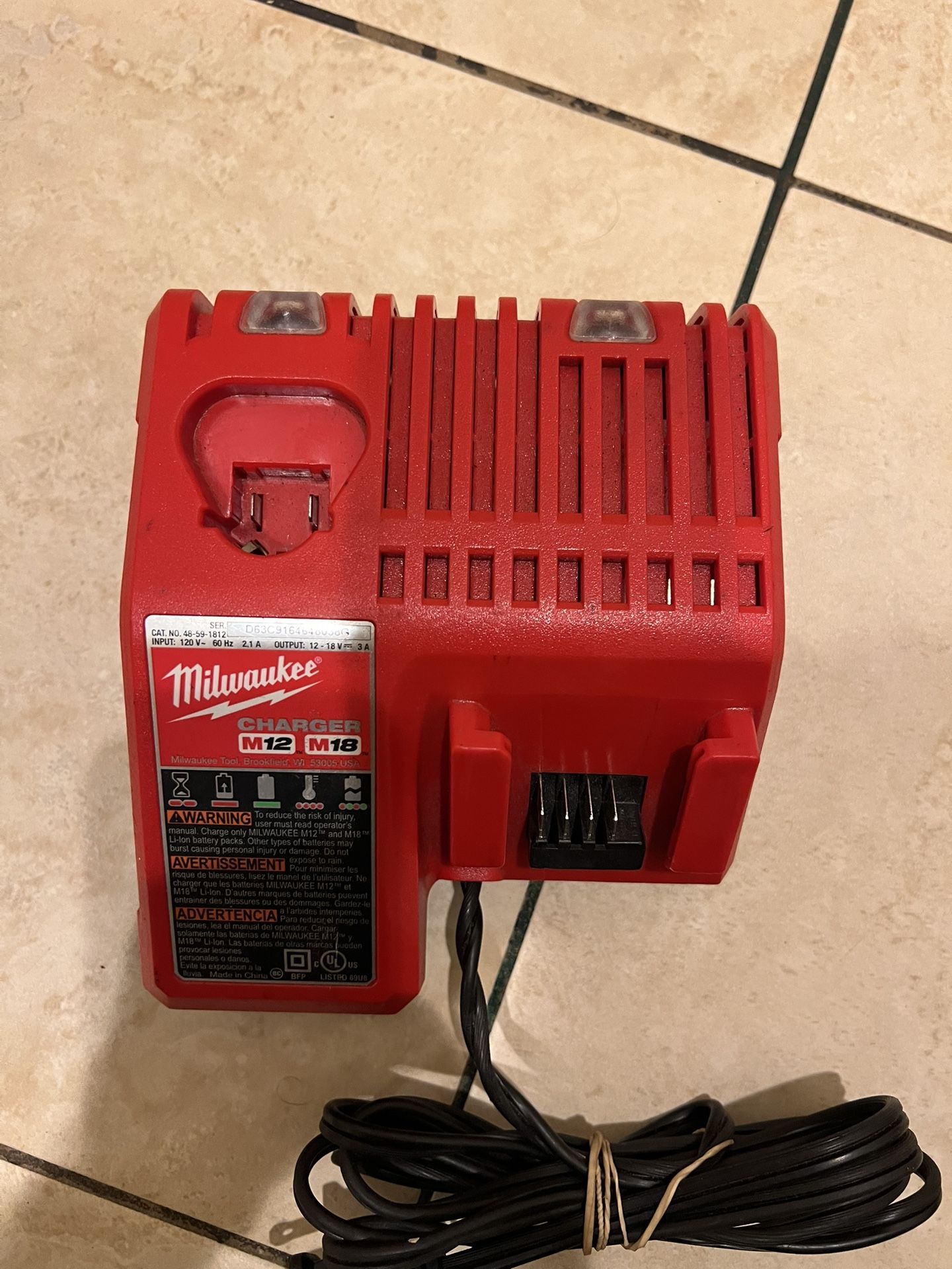 Milwaukee Charger M18/M12
