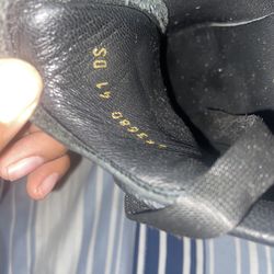 Alexander McQueens size 8 men’s