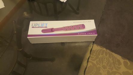 Uplift massaging beauty roller