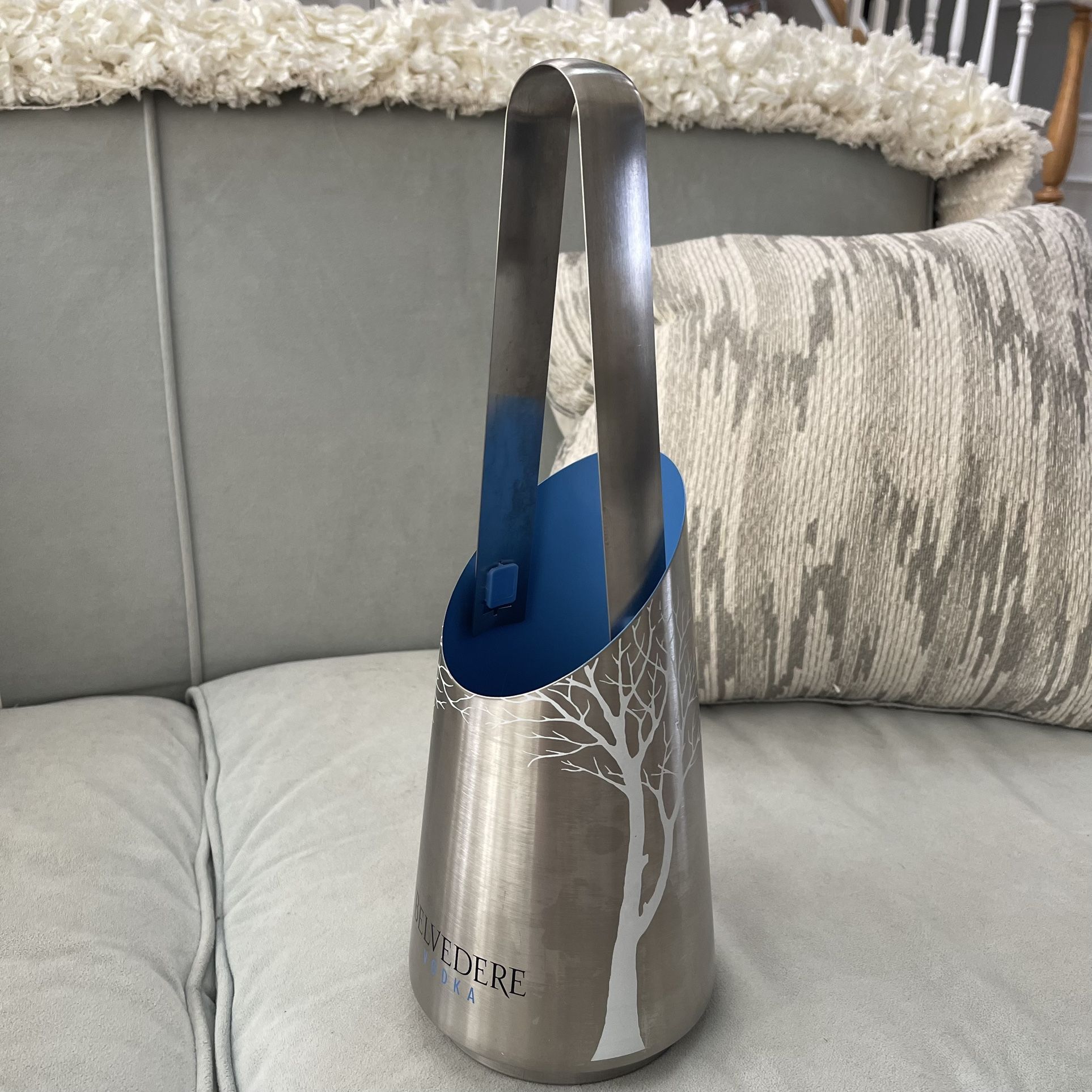 BELVEDERE VODKA COLLECTIBLE SILVER ICE BUCKET WITH REMOVABLE HANDLE TO USE AS TONGS