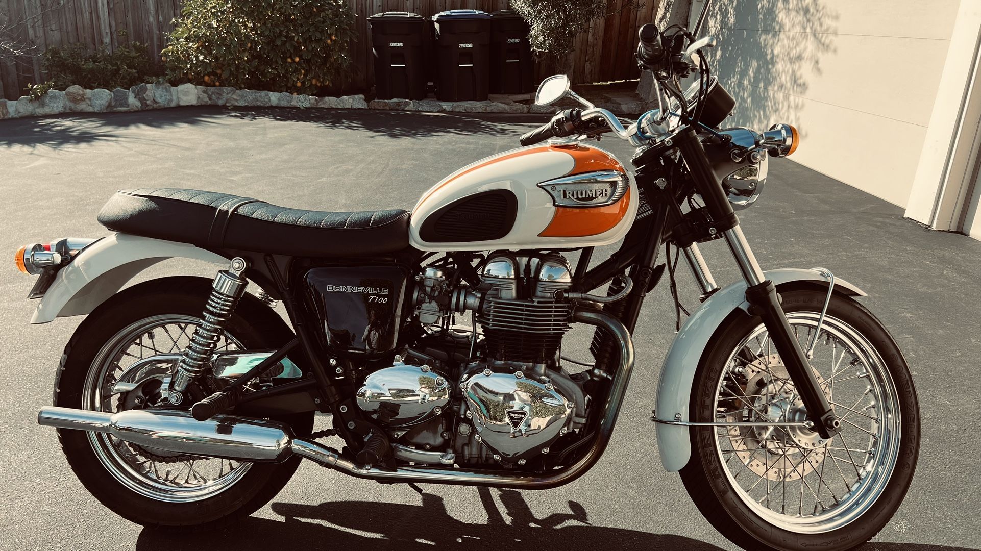 2005 Triumph Bonneville T100