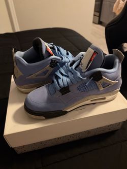 Jordan 4 University Blue
