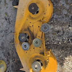 ((READ AD))((50" Cubcadet/troybilt ZEROTURN DECK)) Zeroturn Mower 