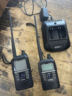 Icom id-31a/id-51 Walkie Talkie Set 