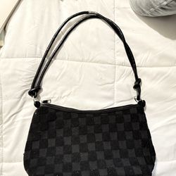 Black checkered shoulder bag handbag with zip closure