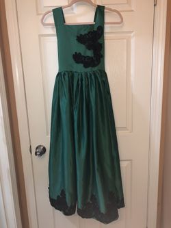 Green girl’s dress
