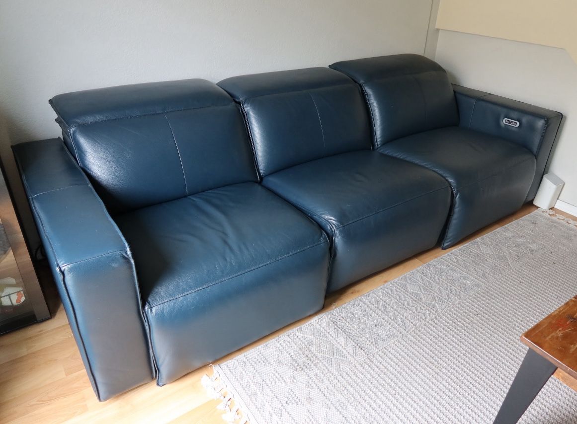 Blue leather Couch (3 Pieces)