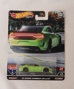 '20 Dodge Charger Hellcat Hot Wheels