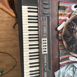 Vintage Casio Synthesizer CT-320