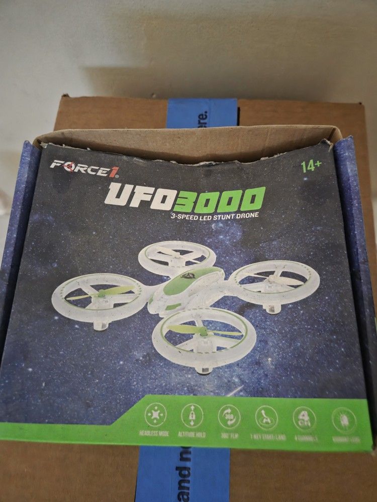 Force1 Ufo3000 3 speed Led Stunt Drone