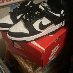 New Box Women's Nike Dunks Women's Size 6