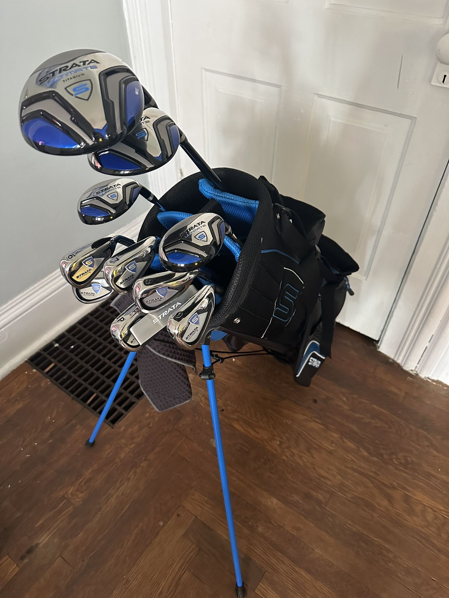 New Calloway Strata Golf clubs
