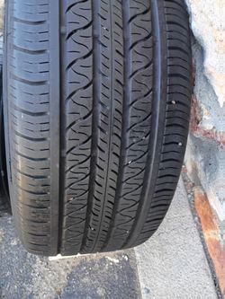 (1) 255)19 LOW PRO $ 30 (255)45 CARRY OUT I CAN MEET