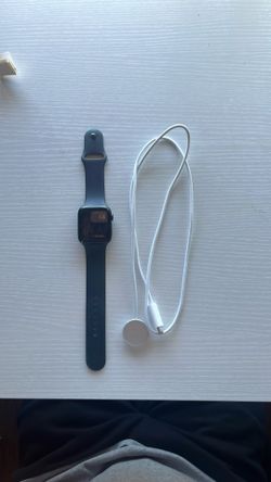 Apple Watch SE 3 (3rd Gen) - 44mm Midnight (GPS + Cellular) - 100% Battery!