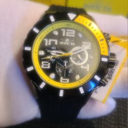 MEN'S NEW BLACK STAINLESS STEEL SPORTY 100% AUTHENTIC INVICTA CHRONOGRAPH WATCH.