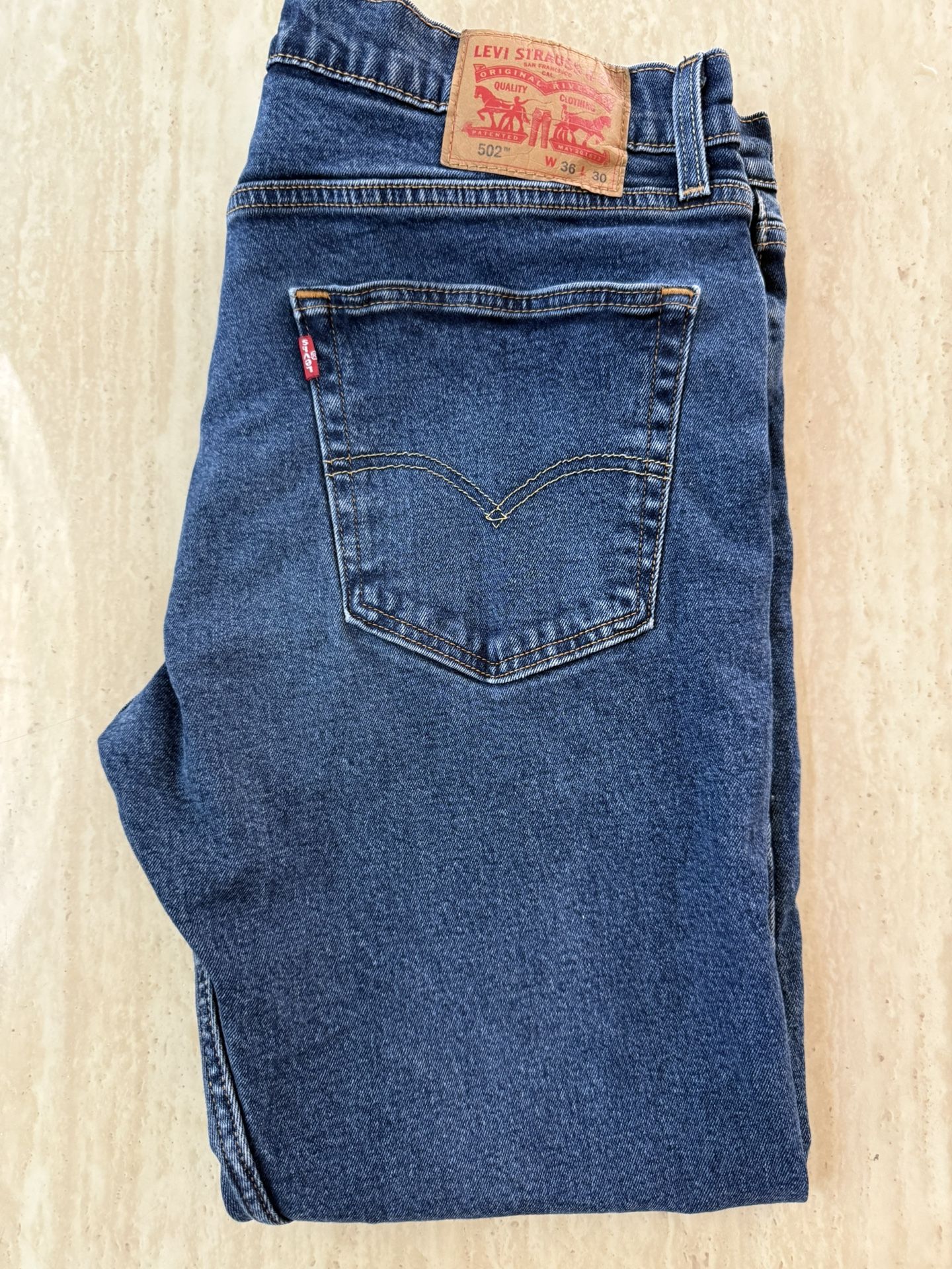 Men’s Clothes-Levi’s