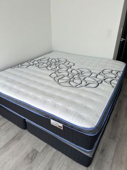 Cal King Size Mattress Pillow Top New