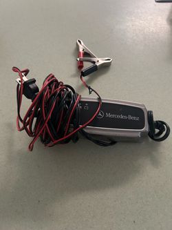 Mercedes Benz battery charger and tender