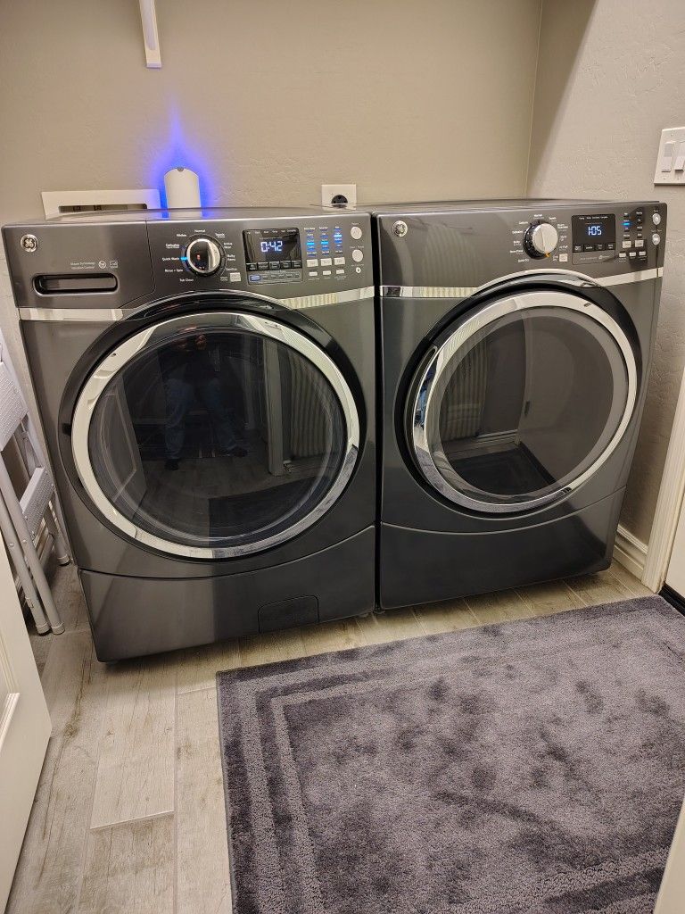 GE Front Load Gas Dryer & Washer Pair