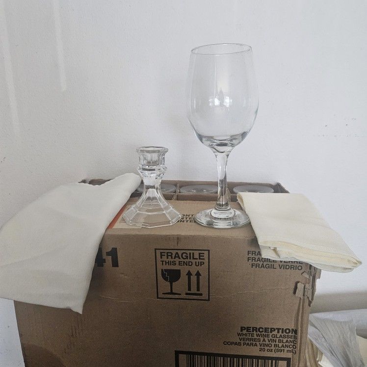 50 - 17"x17" Ivory Color Polyester Dinner Napkins