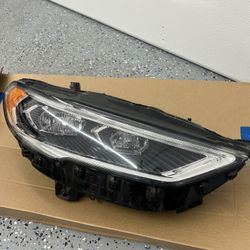 Passenger Side Original Headlight Assembly - 2017-2020 Ford Fusion