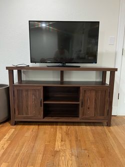 58” Walker Edison TV/Media Stand
