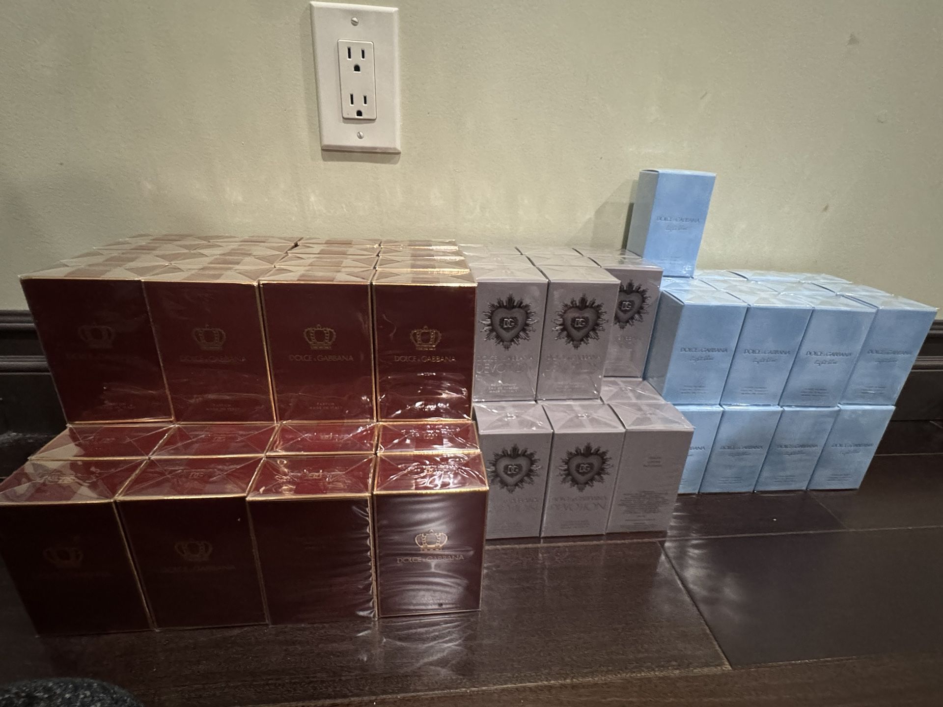 Black friday Cologne deals selling fast!!