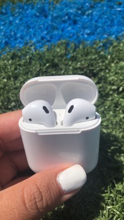 AirPods