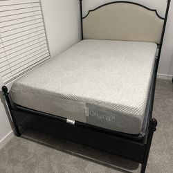 Twin Mattress W/ Twin Bed Frame W / 2 Nightstand W/ 1 Dresser