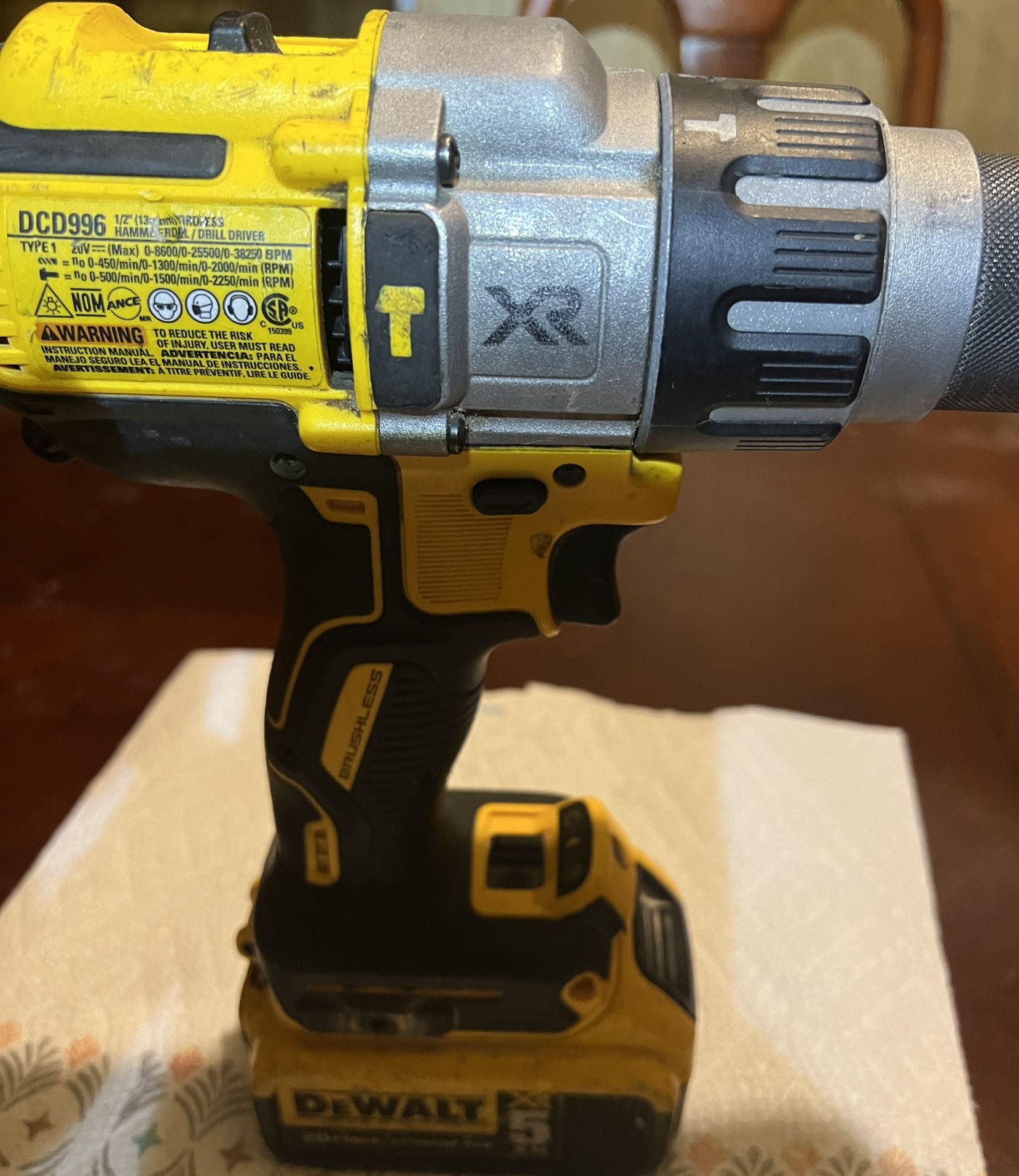 Taladro Dewalt  De 20 A