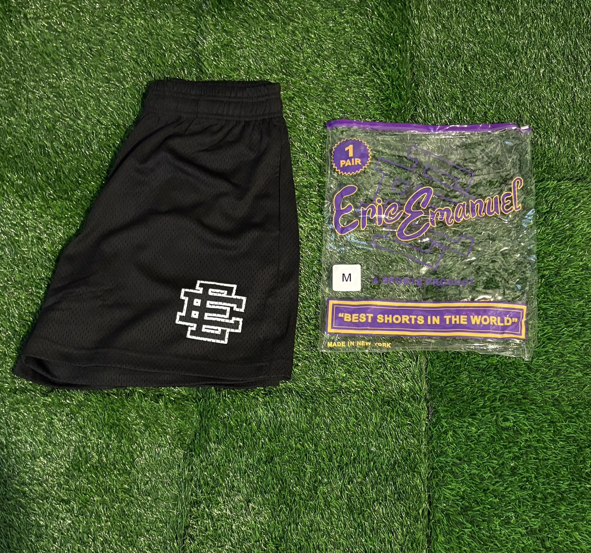 ❕Basic Black EE shorts ❕ Size Medium