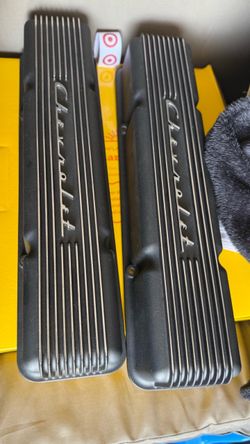 Holley LS adapters and Holley valve covers