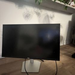 Dell 27 Inch Video Conferencing Monitor 