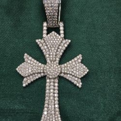 Gothic Cross VVS D Moissanite Pendant – 925 Sterling Silver