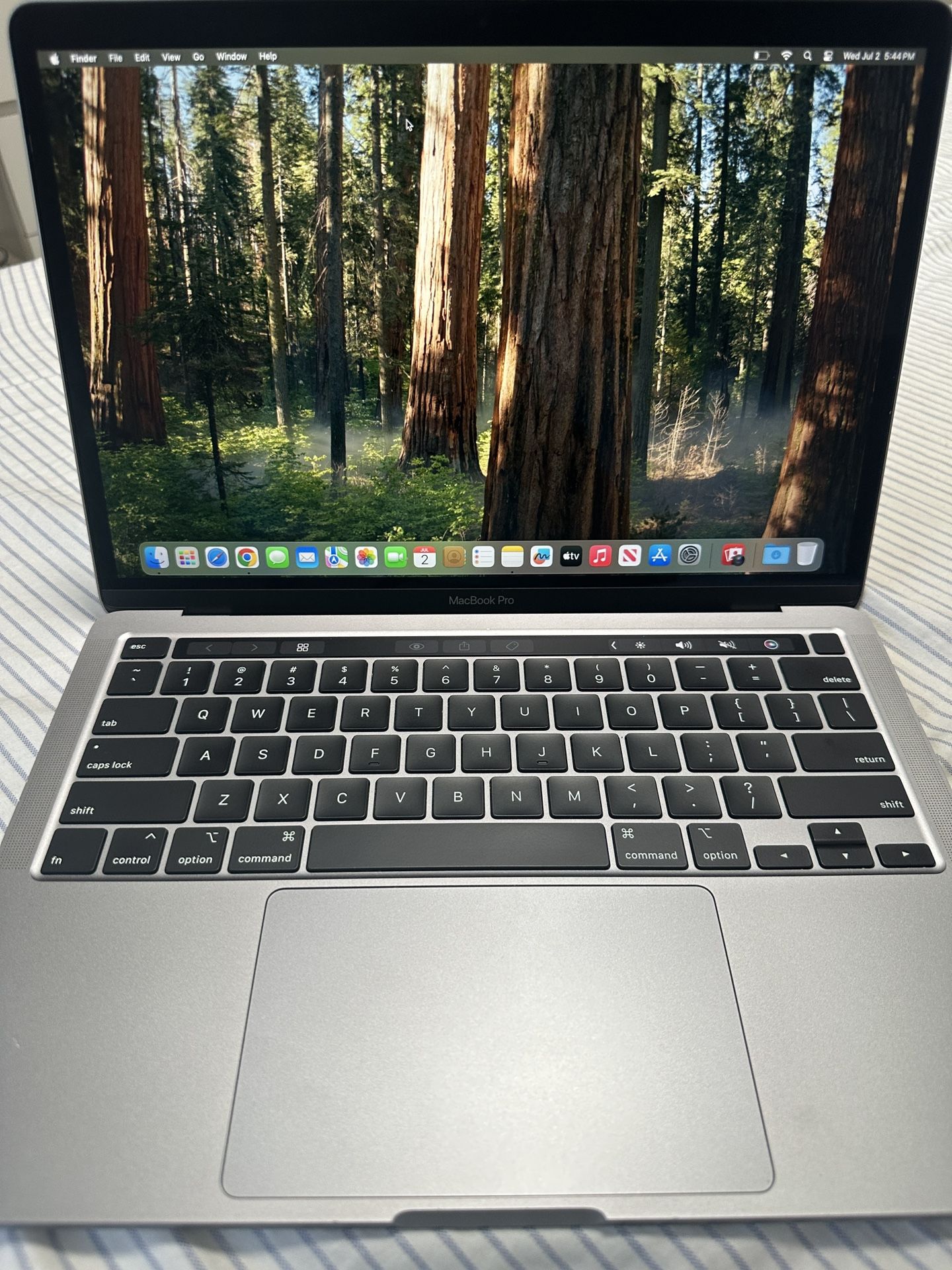 Apple MacBook Pro / 13.3 inch Touch Bar Retina Display / Core i5 / 16GB RAM / 512GB SSD