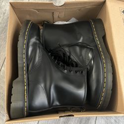 Dr. Martens Size 9