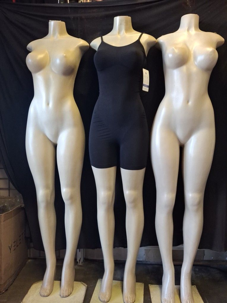 Mannequins Y Tubos Con Uniones