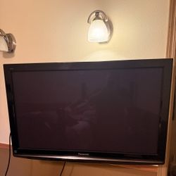 41" Panasonic Plasma Vista TV 