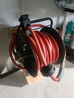 Airhose and reel, 3/8 with couplers, Pneumatic.